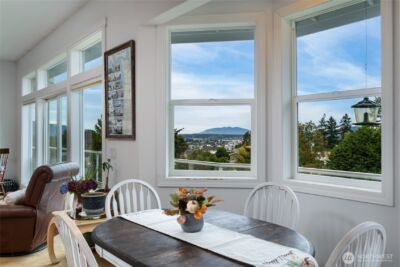 4111 R Avenue , Anacortes, WA 98221-3643 - Photo 12