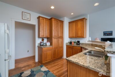 4111 R Avenue , Anacortes, WA 98221-3643 - Photo 14