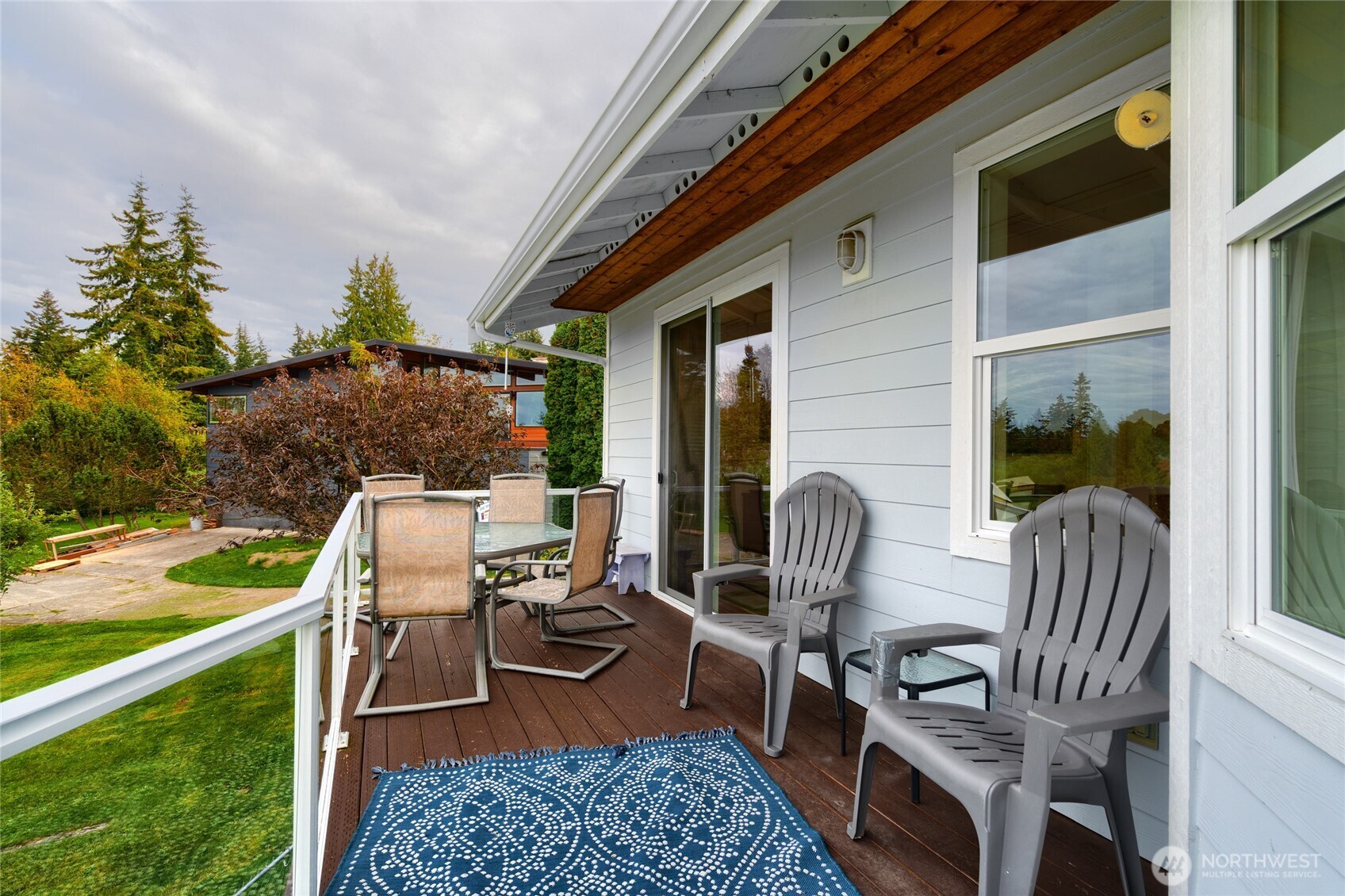 4111 R Avenue , Anacortes, WA 98221-3643
