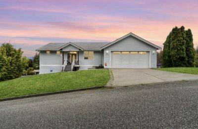 4111 R Avenue , Anacortes, WA 98221-3643 - Photo 2