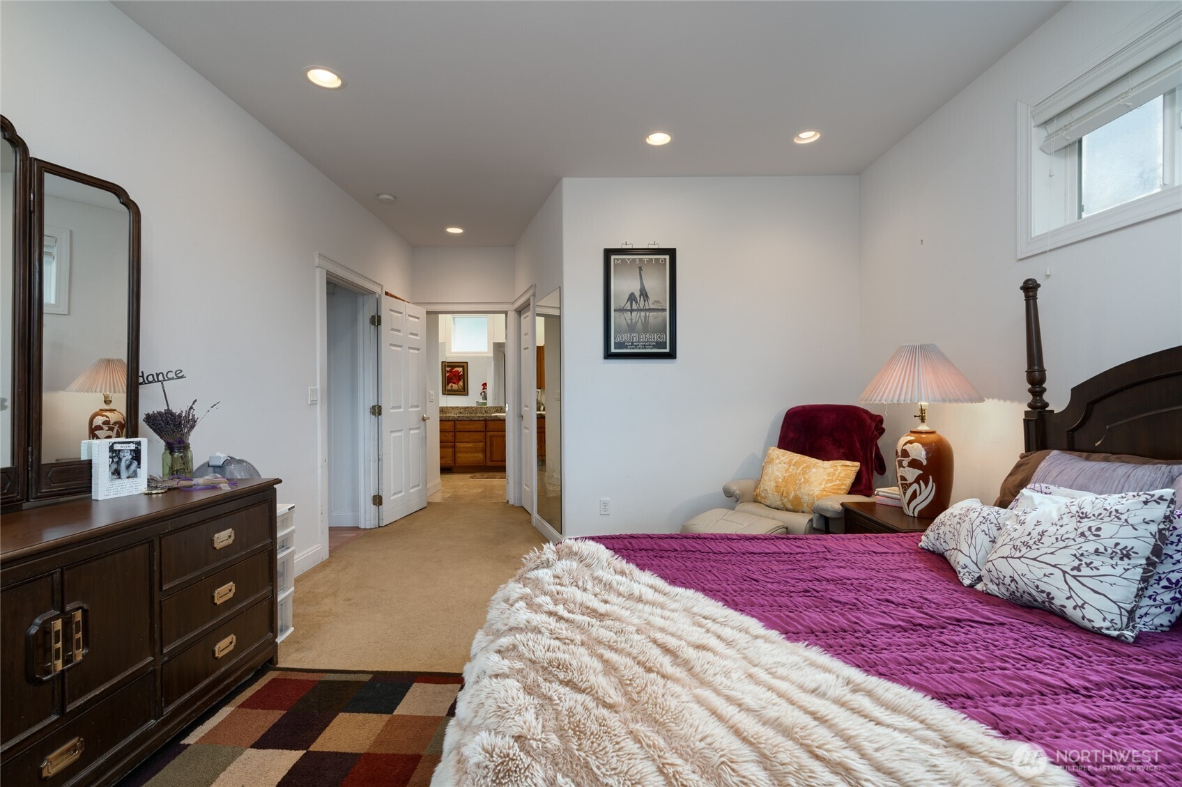 4111 R Avenue , Anacortes, WA 98221-3643