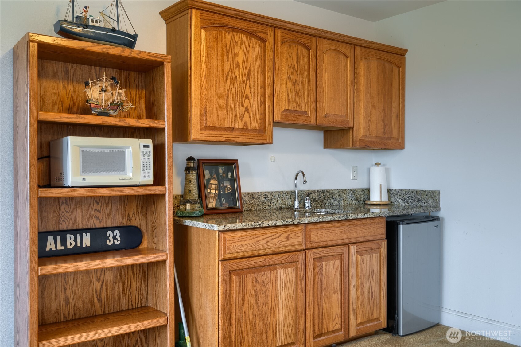 4111 R Avenue , Anacortes, WA 98221-3643