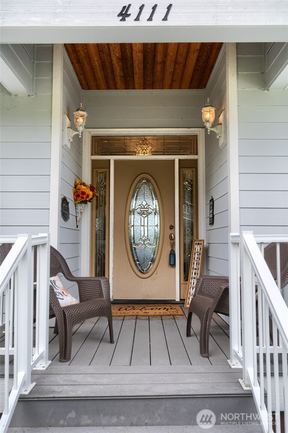 4111 R Avenue , Anacortes, WA 98221-3643