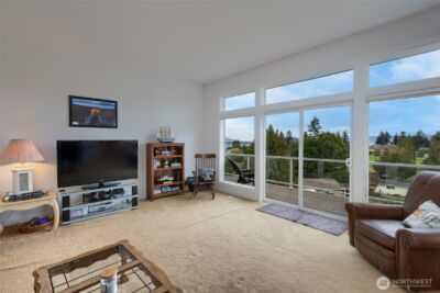 4111 R Avenue , Anacortes, WA 98221-3643 - Photo 10