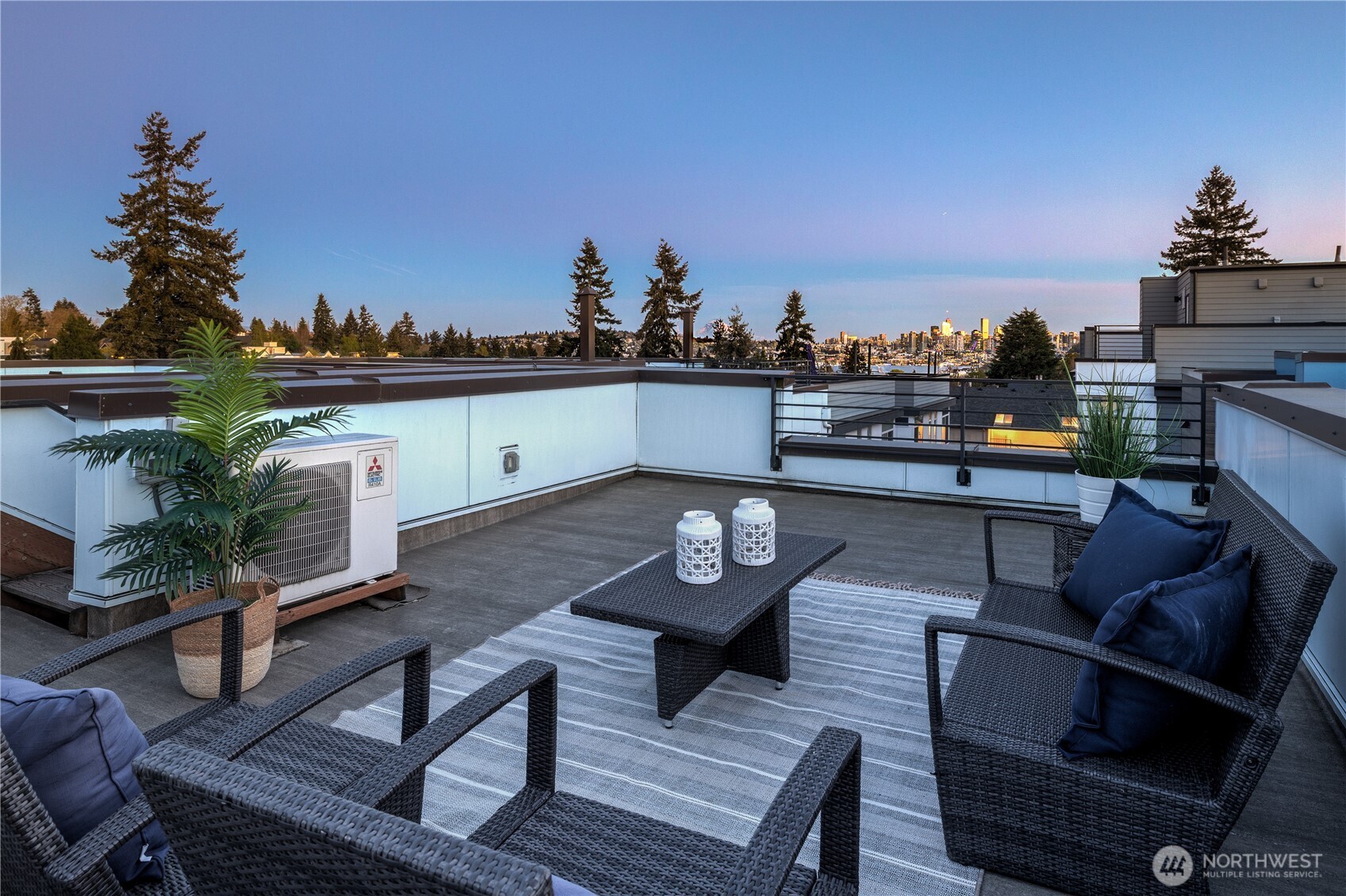 4331 Woodland Park Avenue N, Seattle, WA 98103