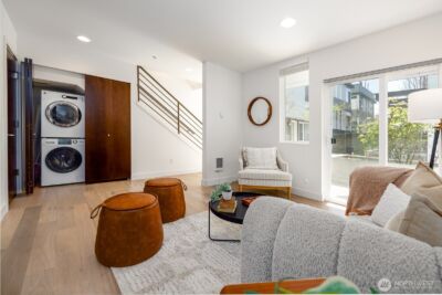 4331 Woodland Park Avenue N, Seattle, WA 98103 - Photo 7