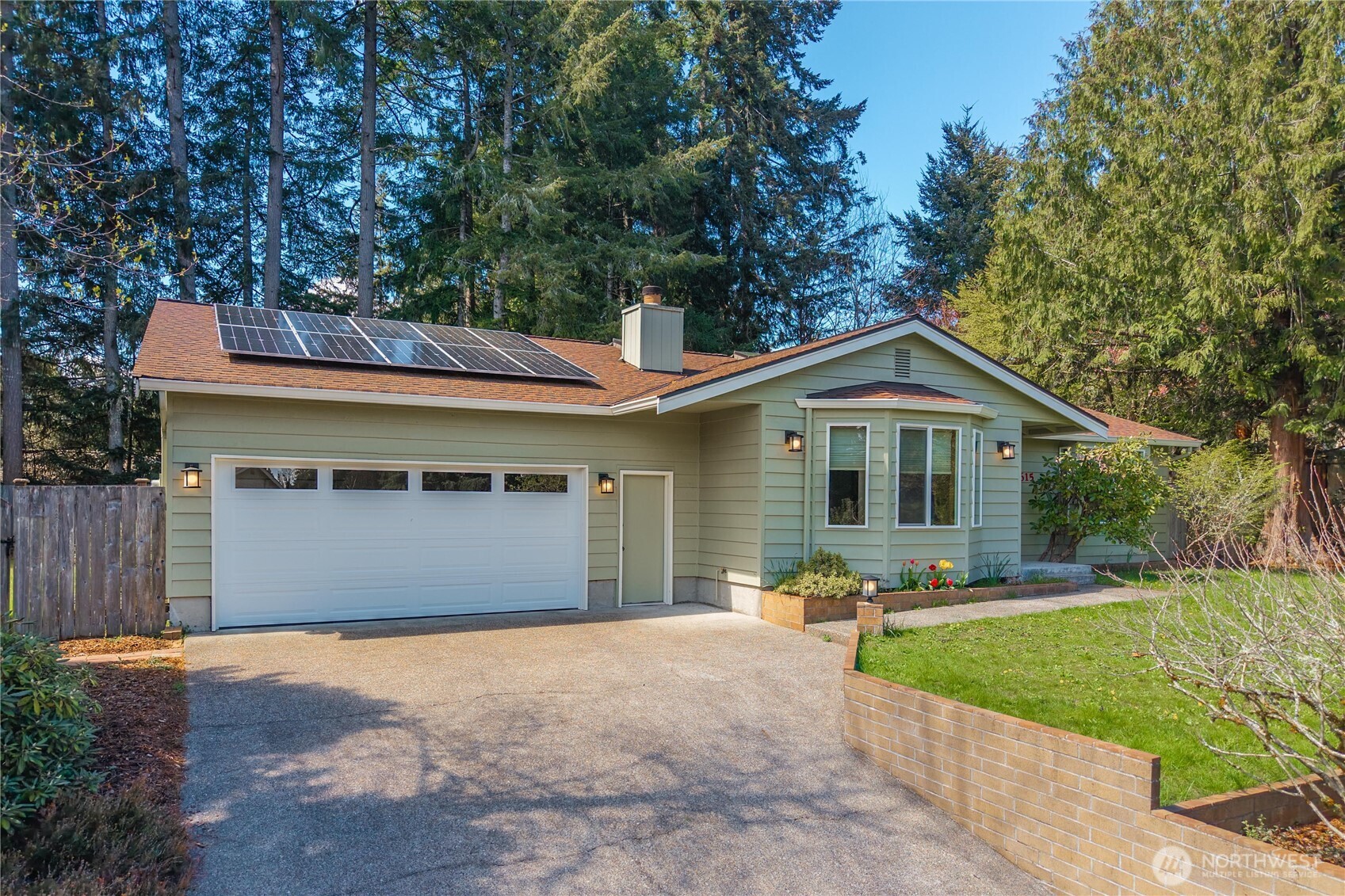 1615 Easthill Court NW, Olympia, WA 98502