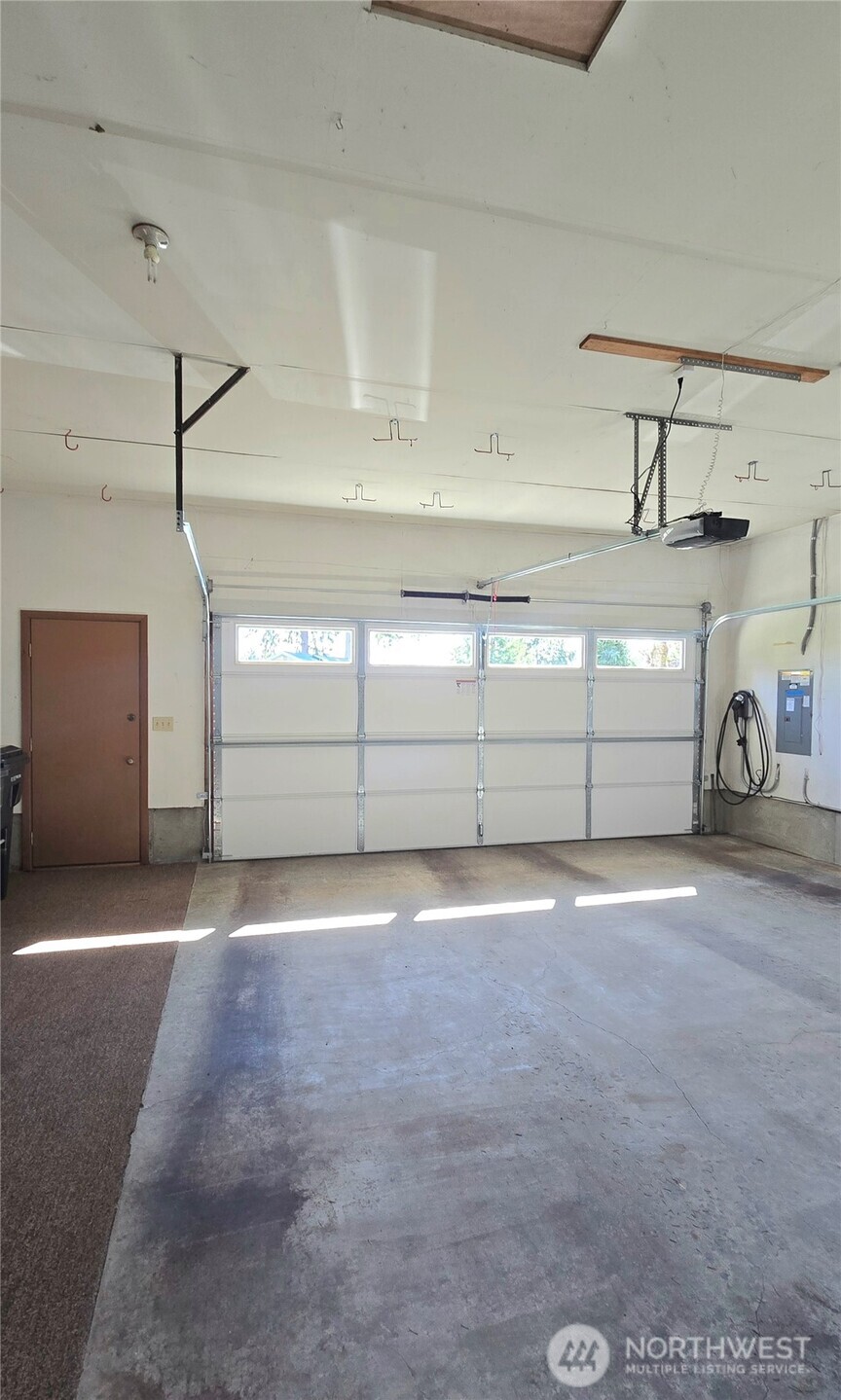 1615 Easthill Court NW, Olympia, WA 98502