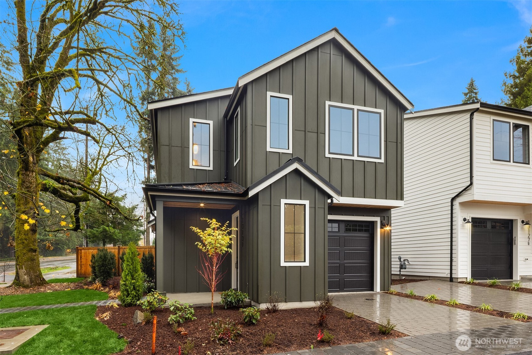 13131 NE 87th Lane , Kirkland, WA 98033
