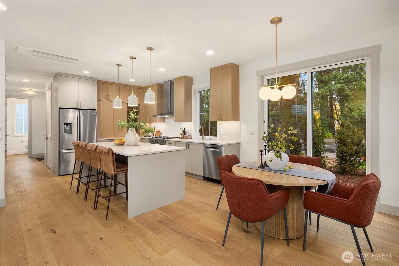 13131 NE 87th Lane , Kirkland, WA 98033