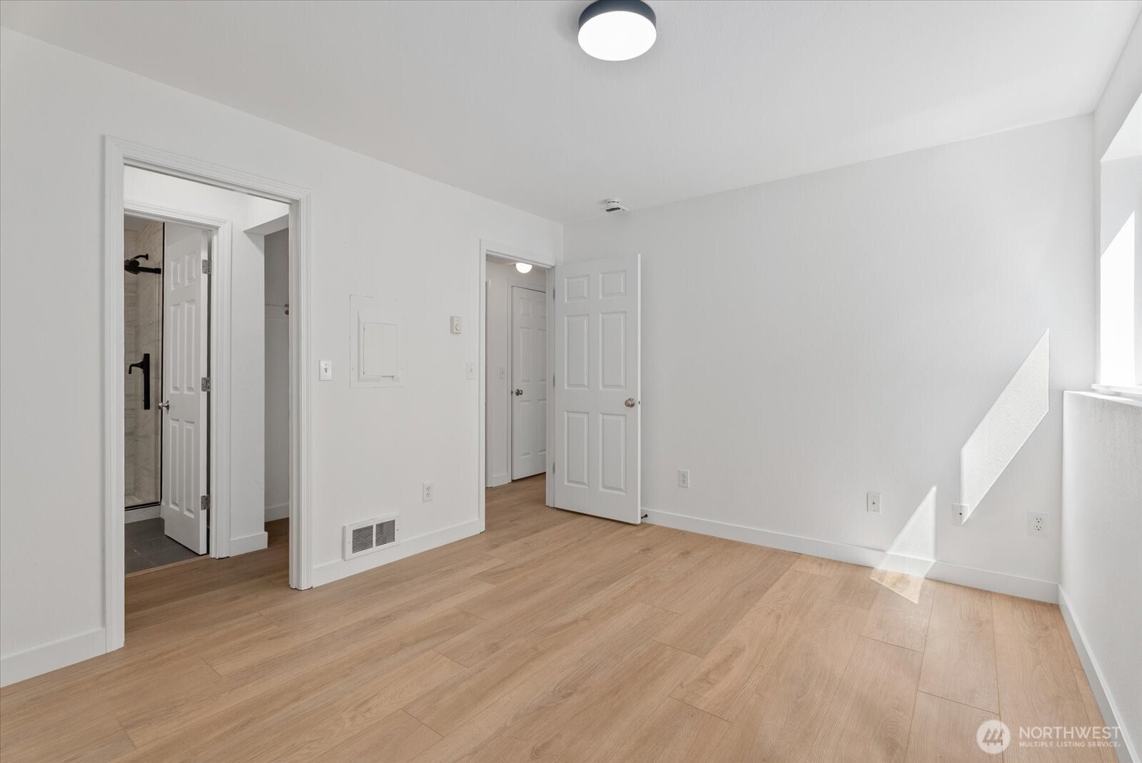216 Broadway #3, Tacoma, WA 98402