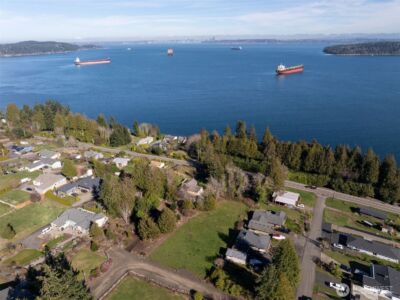 8185 E Seaview Drive , Port Orchard, WA 98366 - Photo 11