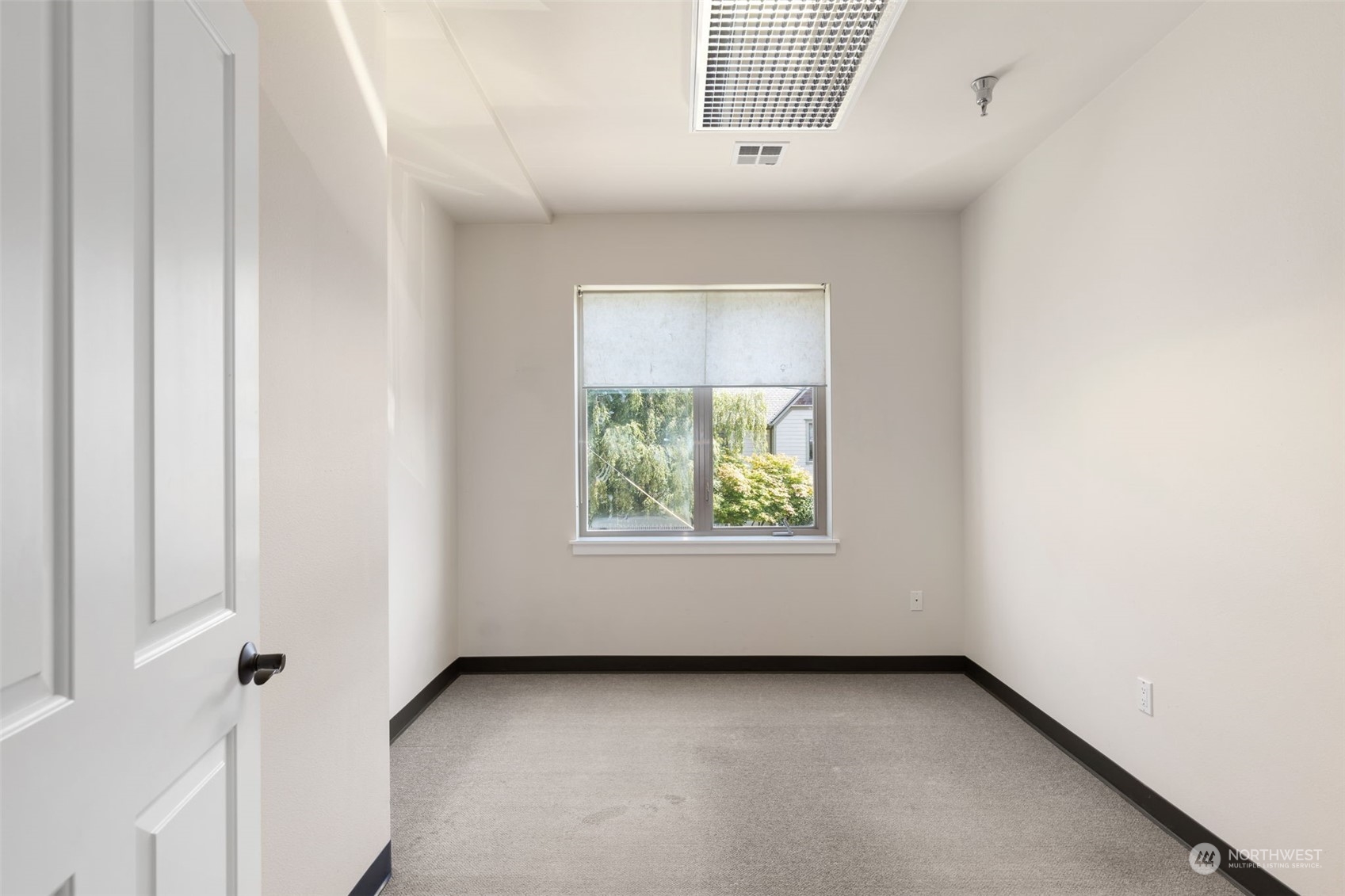 1215 Lawrence Street #101, Port Townsend, WA 98368
