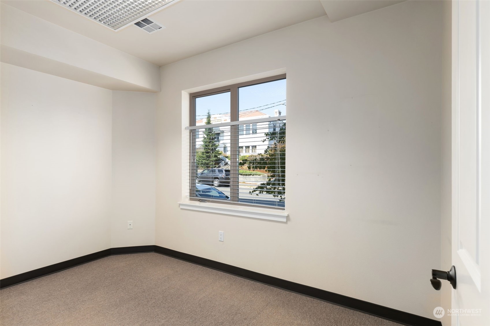 1215 Lawrence Street #101, Port Townsend, WA 98368