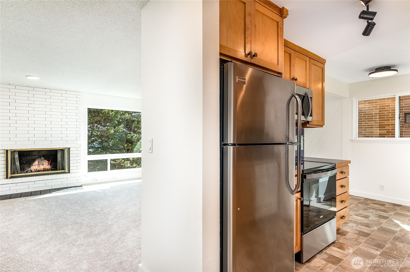 3424 25th Avenue W #201, Seattle, WA 98199