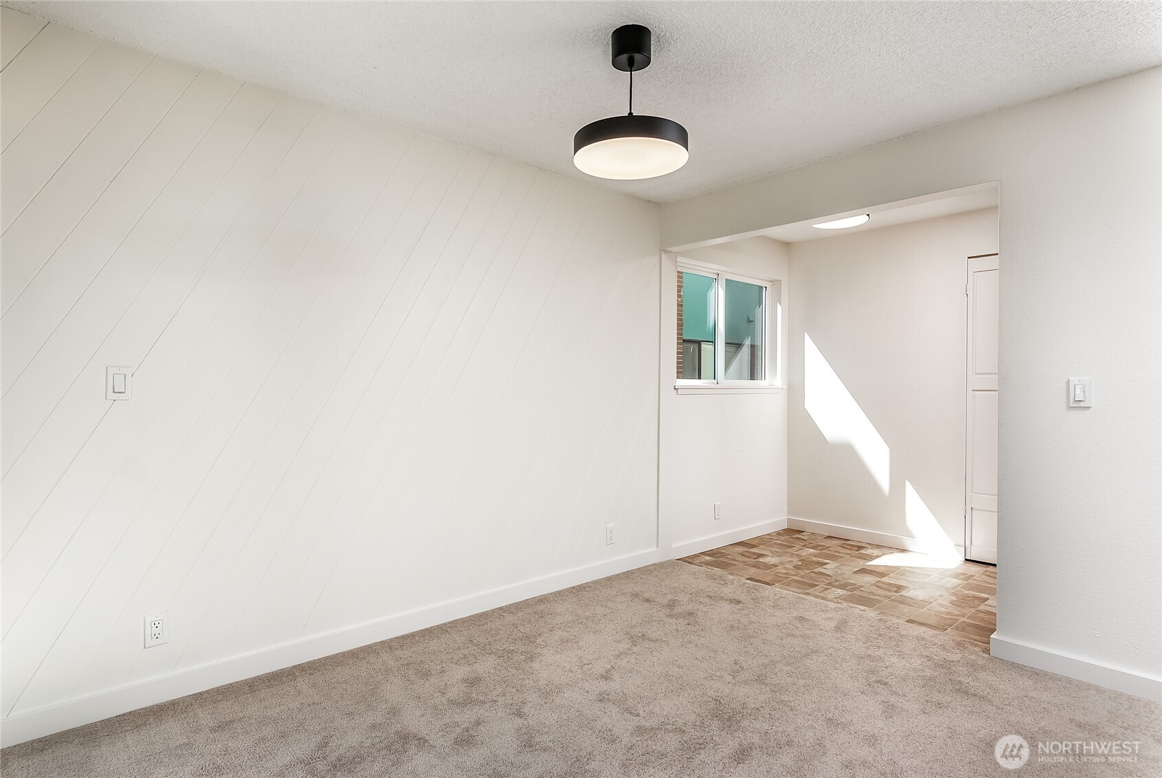 3424 25th Avenue W #201, Seattle, WA 98199