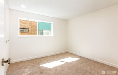 3424 25th Avenue W #201, Seattle, WA 98199 - Photo 16