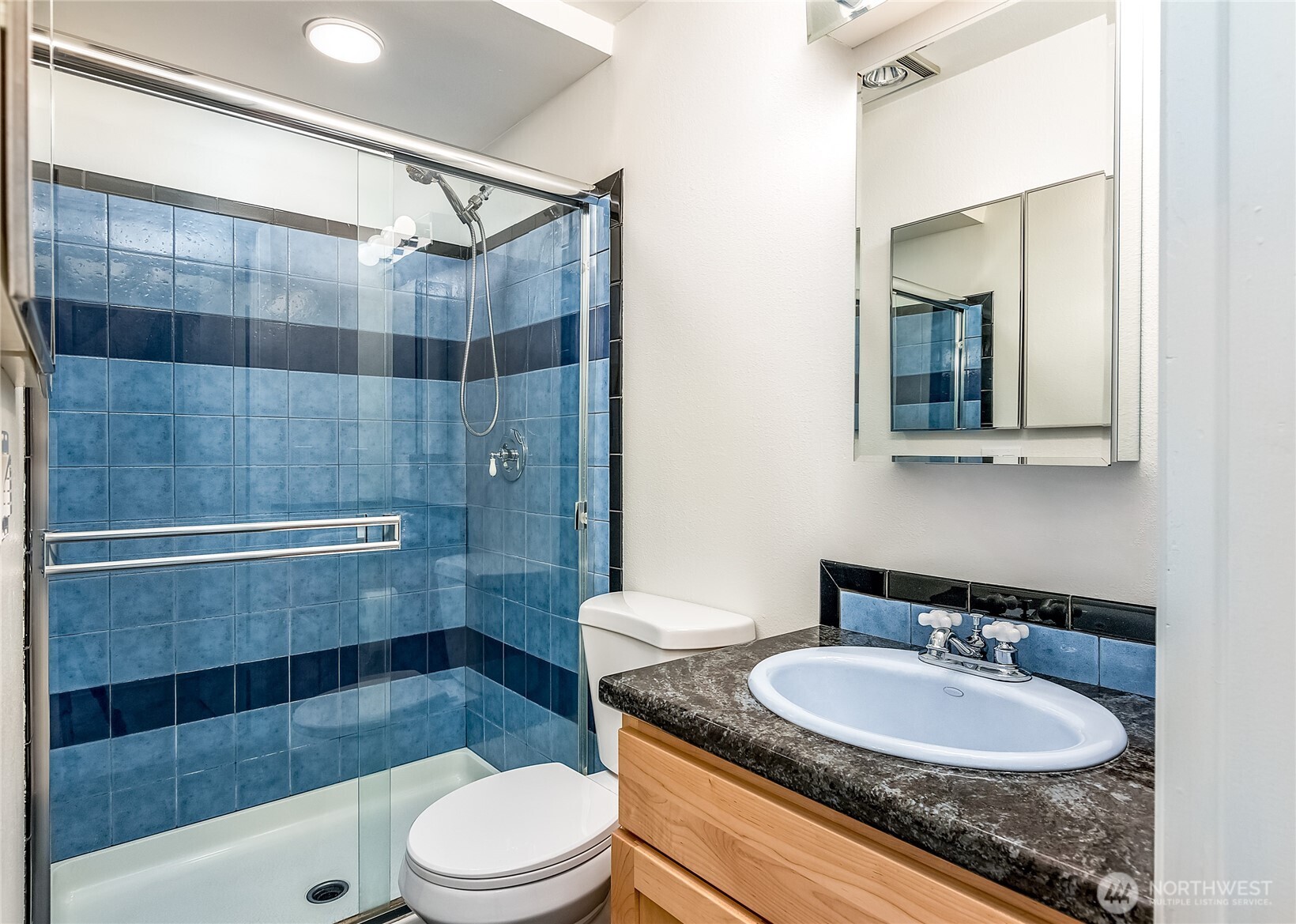 3424 25th Avenue W #201, Seattle, WA 98199