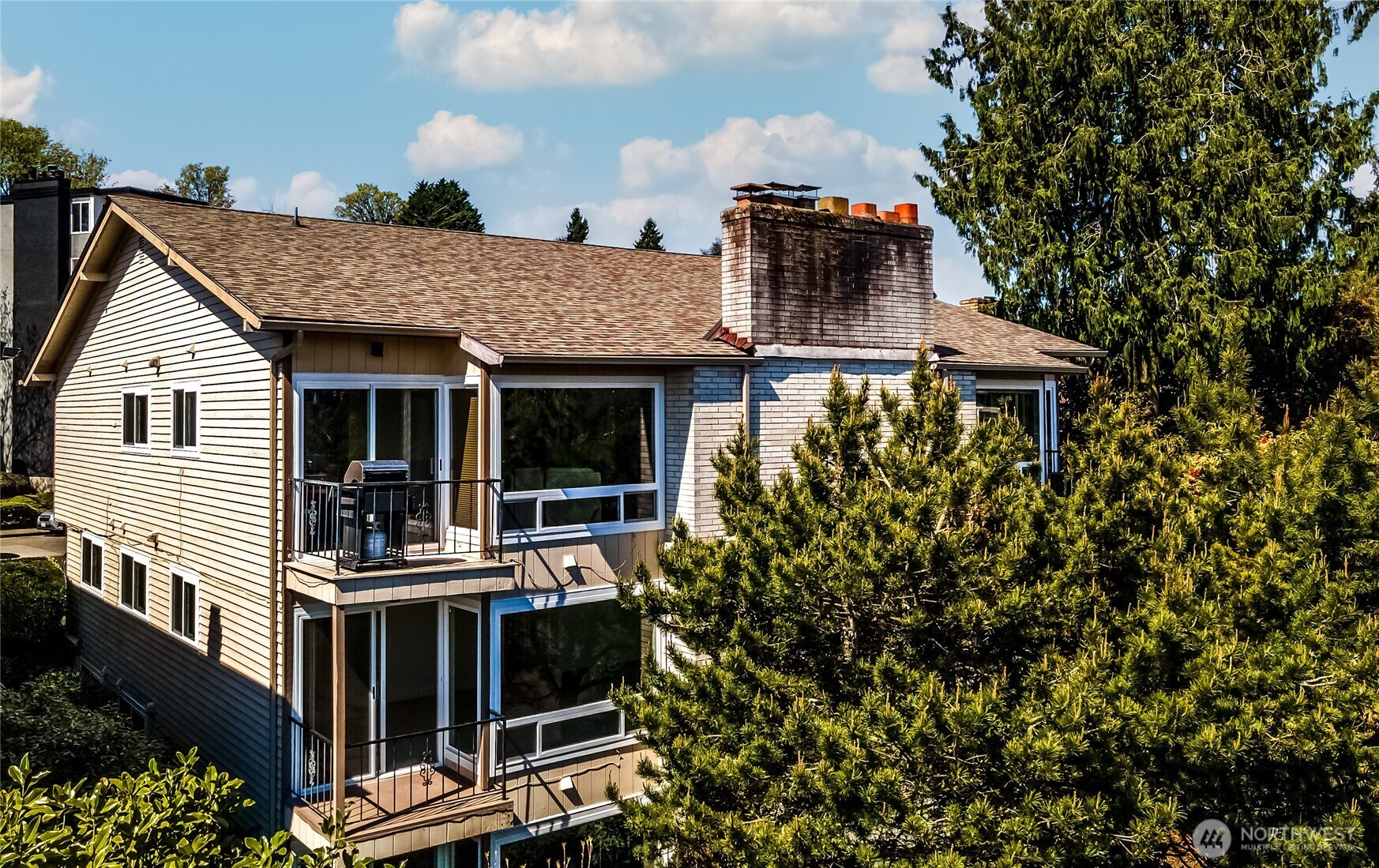 3424 25th Avenue W #201, Seattle, WA 98199