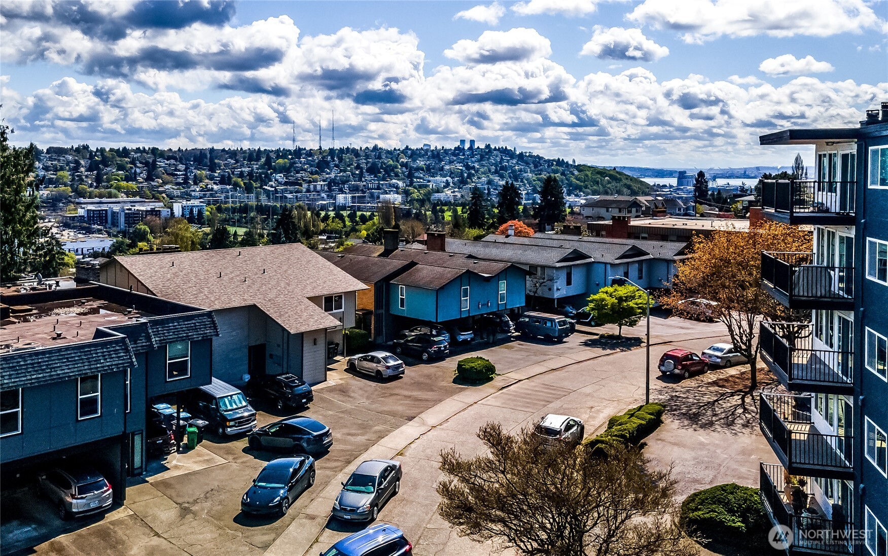 3424 25th Avenue W #201, Seattle, WA 98199