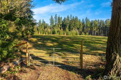 12302 SW 220th Street , Vashon, WA 98070