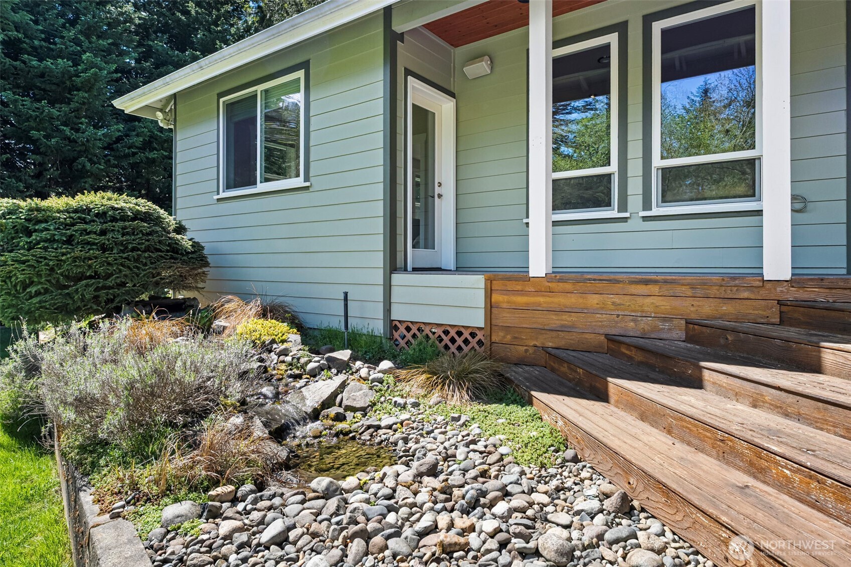 15325 Peacock Hill Avenue NW, Gig Harbor, WA 98332