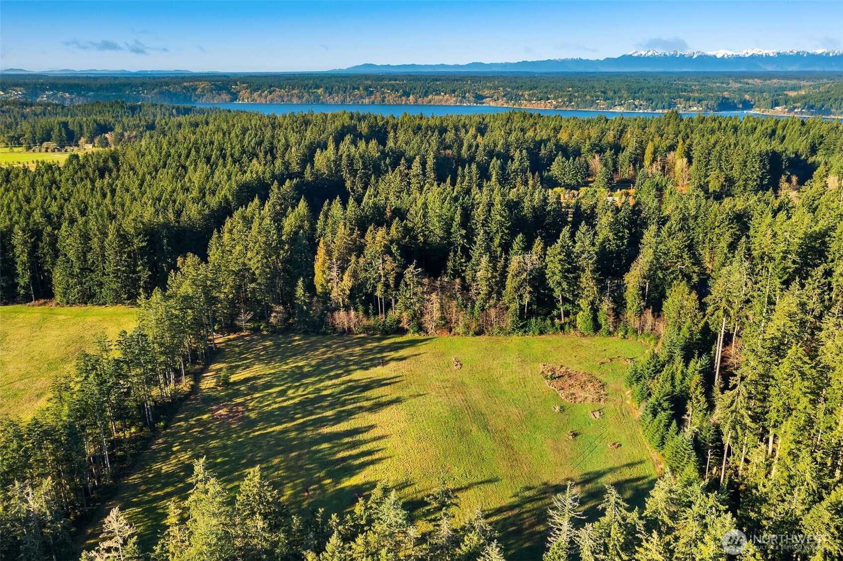 12382 SW 220th Street , Vashon, WA 98070