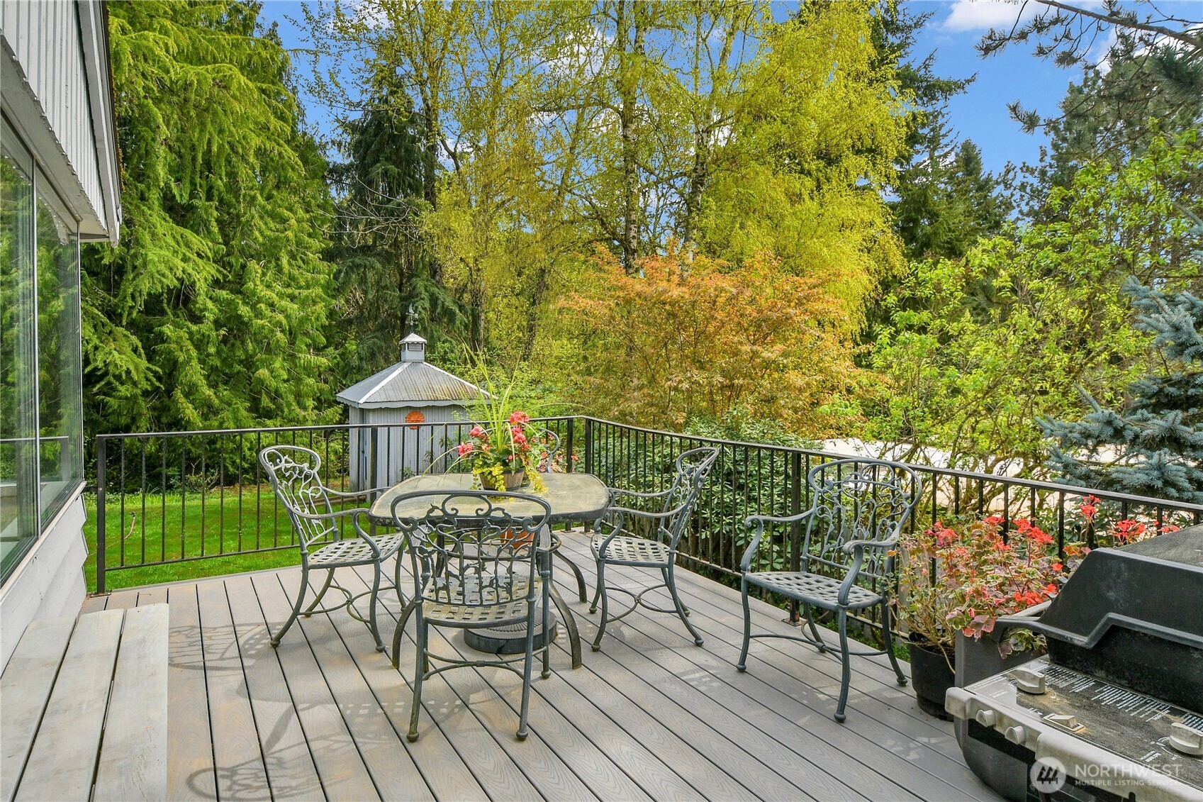 19220 46th Avenue NE, Lake Forest Park, WA 98155