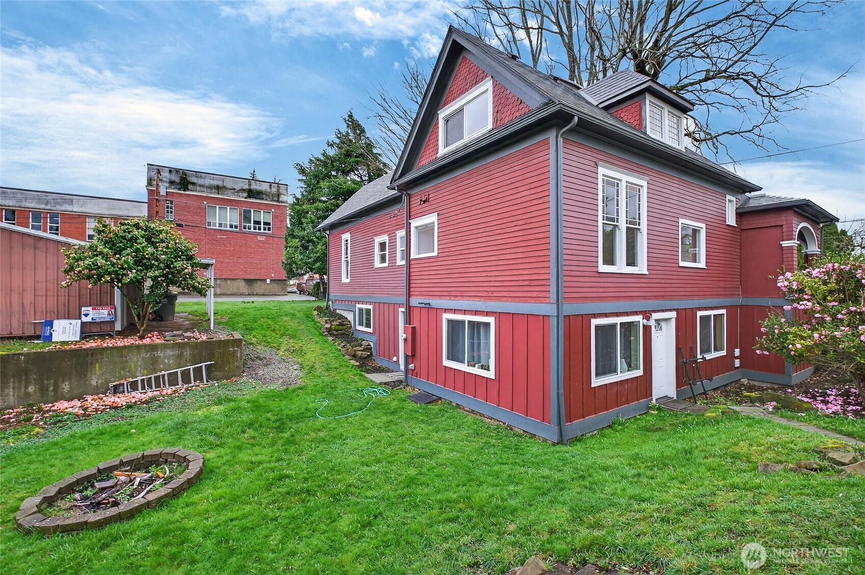 1800 J Street , Bellingham, WA 98225