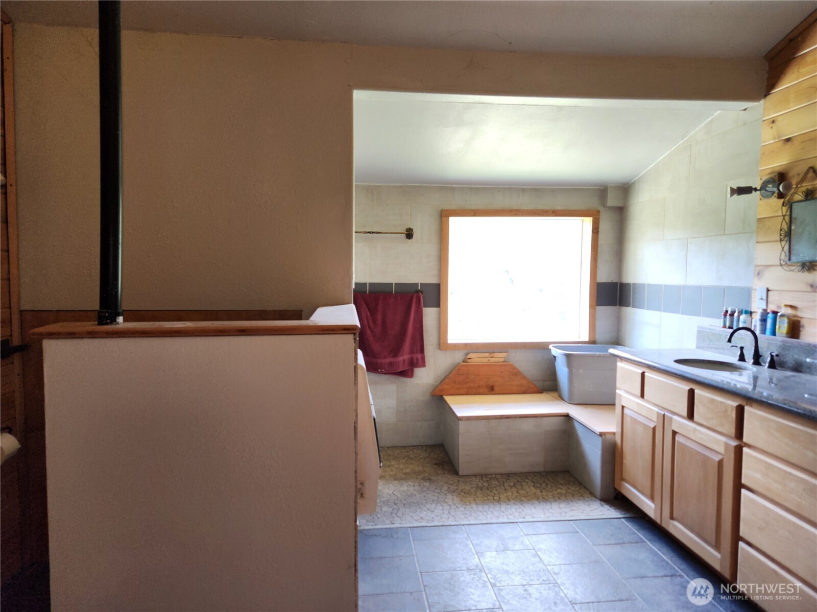 363 Sheridan Road , Republic, WA 99166