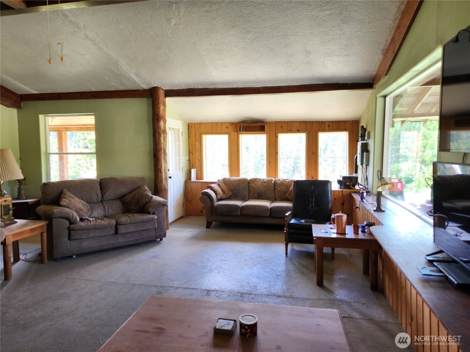 363 Sheridan Road , Republic, WA 99166