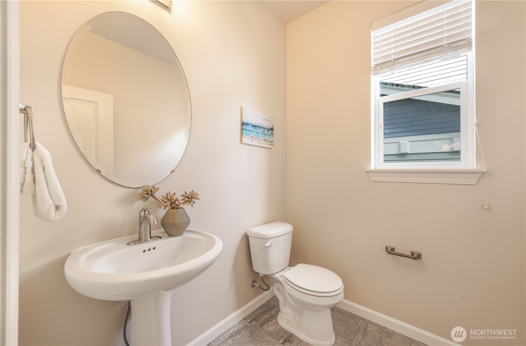 2381 25th Avenue NE, Issaquah, WA 98029