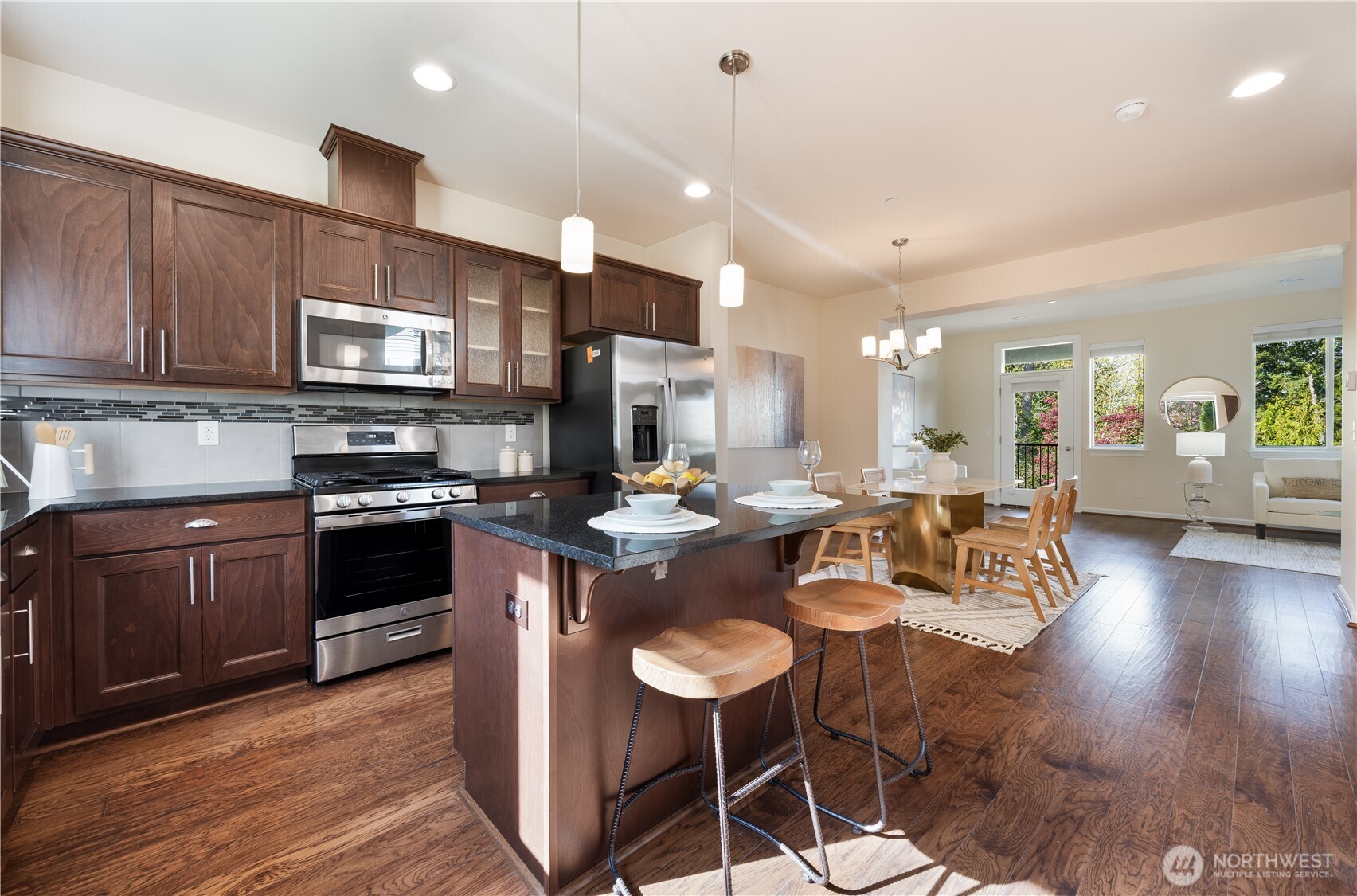 2381 25th Avenue NE, Issaquah, WA 98029