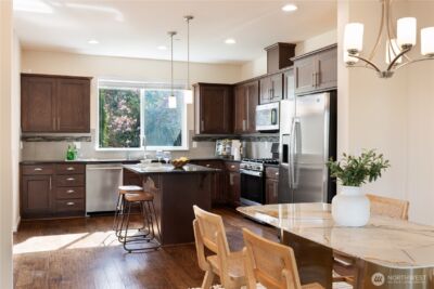 2381 25th Avenue NE, Issaquah, WA 98029 - Photo 9