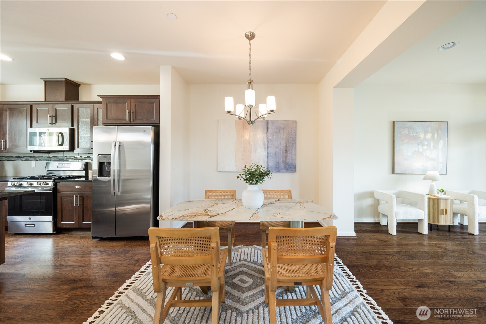 2381 25th Avenue NE, Issaquah, WA 98029