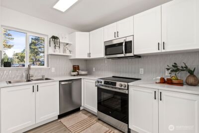 25416 106th Avenue NW #D4, Kent, WA 98030 - Photo 9