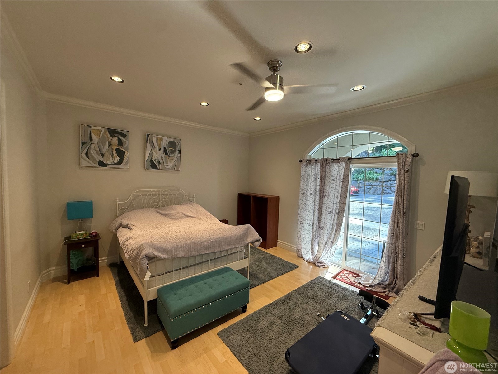 17316 SE 60th Street #B, Bellevue, WA 98006