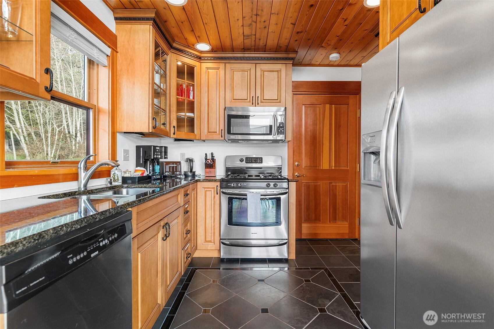 382 E Bergeson Road , Shelton, WA 98584