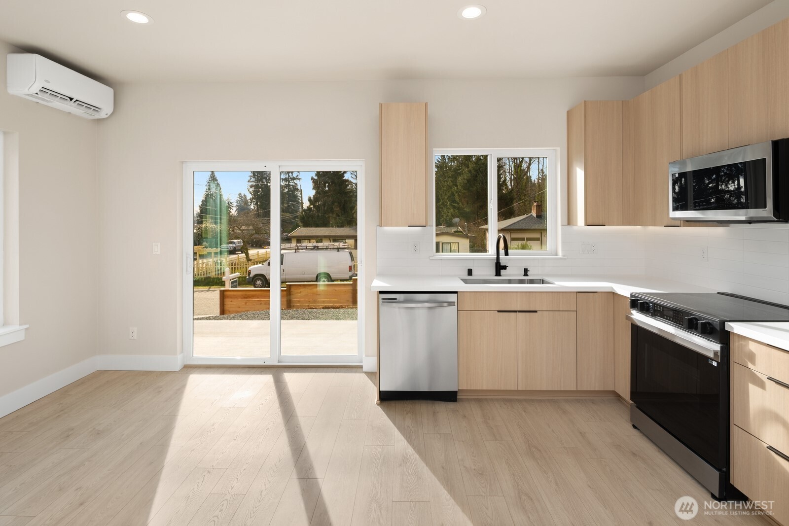 908 S 138th Street , Burien, WA 98168