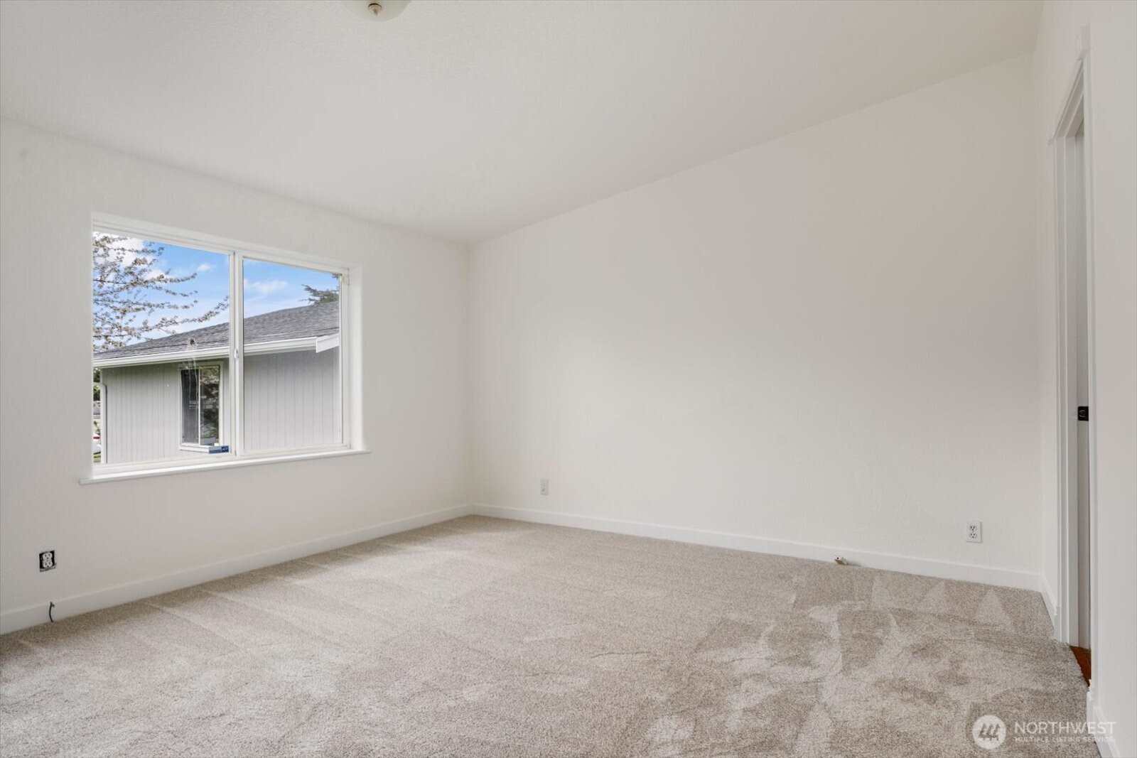 954 Shawn Avenue , Oak Harbor, WA 98277