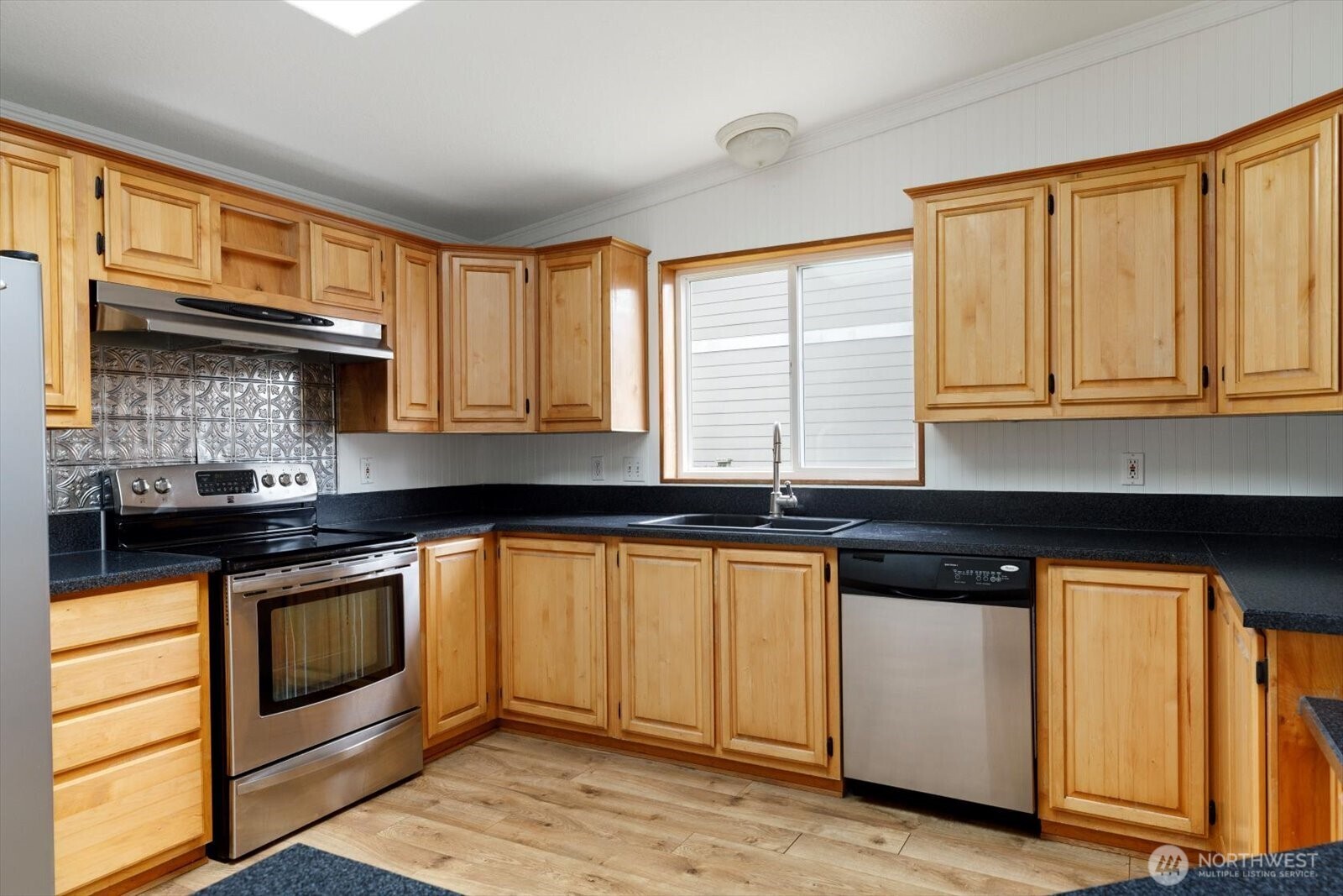 954 Shawn Avenue , Oak Harbor, WA 98277