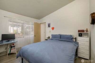 11122 59th Avenue S, Seattle, WA 98178 - Photo 12