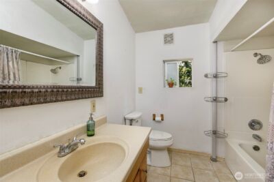11122 59th Avenue S, Seattle, WA 98178 - Photo 13