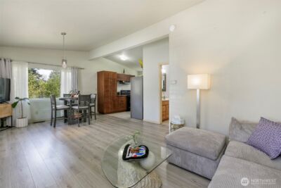 11122 59th Avenue S, Seattle, WA 98178 - Photo 9