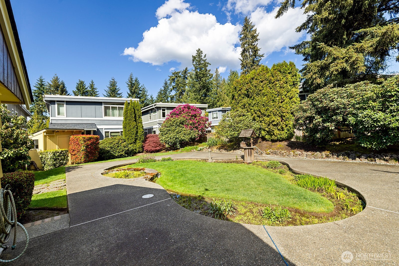 8236 120th Avenue NE, Kirkland, WA 98033