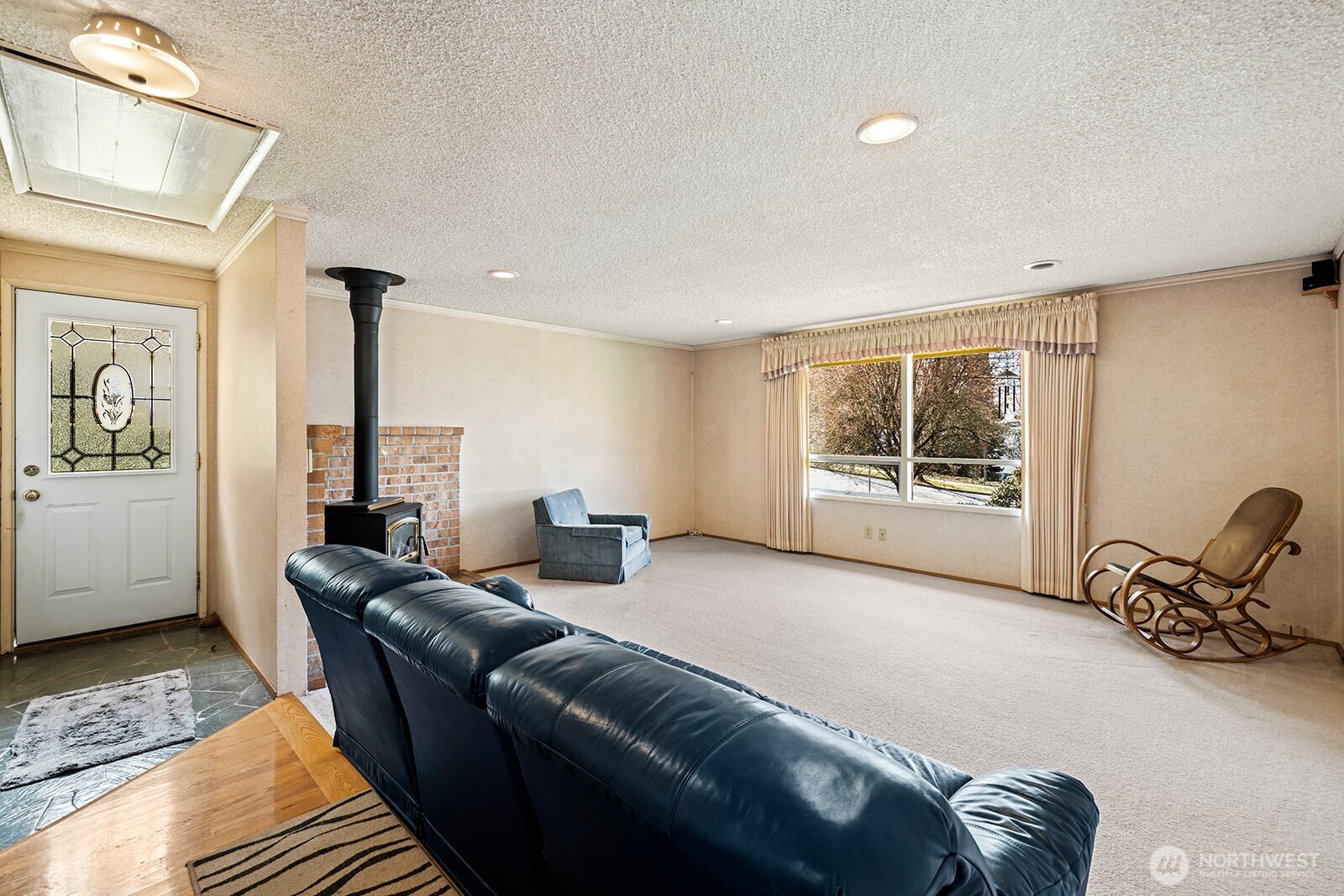 8236 120th Avenue NE, Kirkland, WA 98033