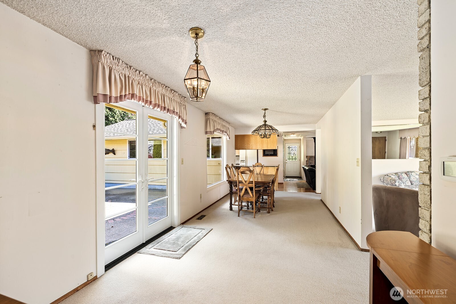 8236 120th Avenue NE, Kirkland, WA 98033