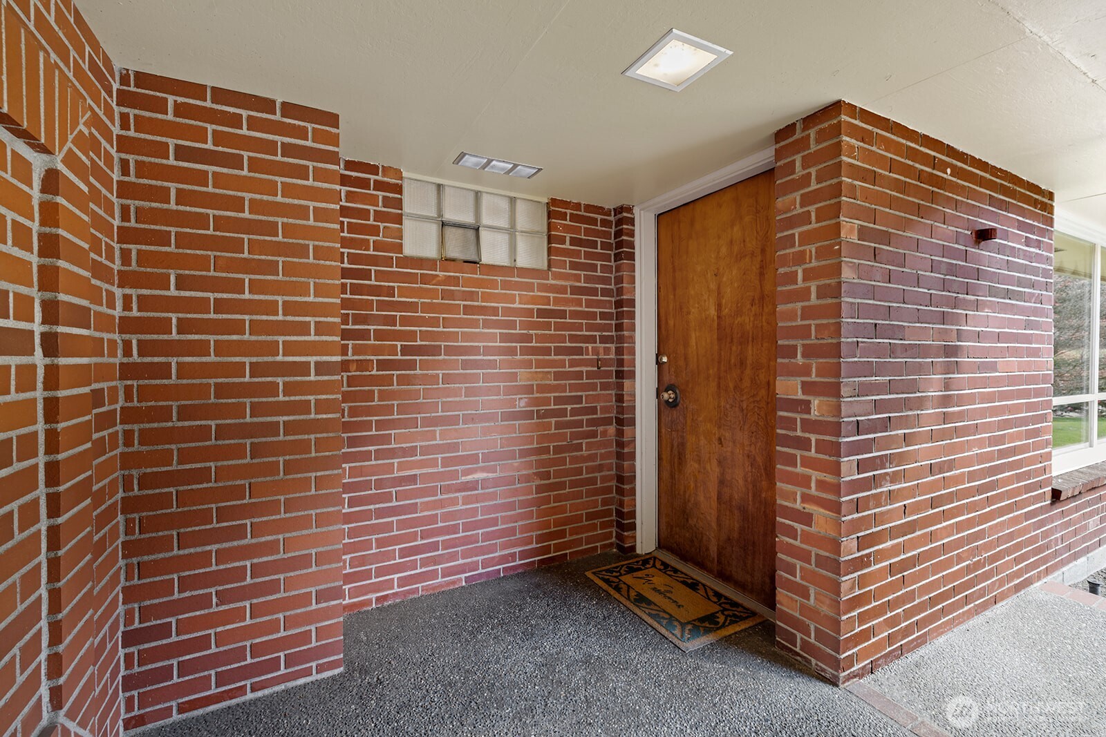 8236 120th Avenue NE, Kirkland, WA 98033