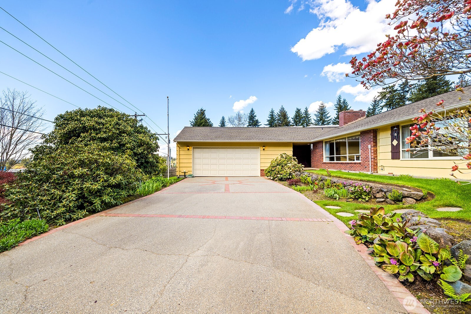 8236 120th Avenue NE, Kirkland, WA 98033