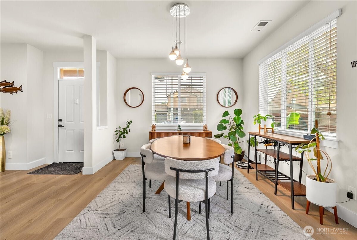 1008 31st Street NW, Puyallup, WA 98371